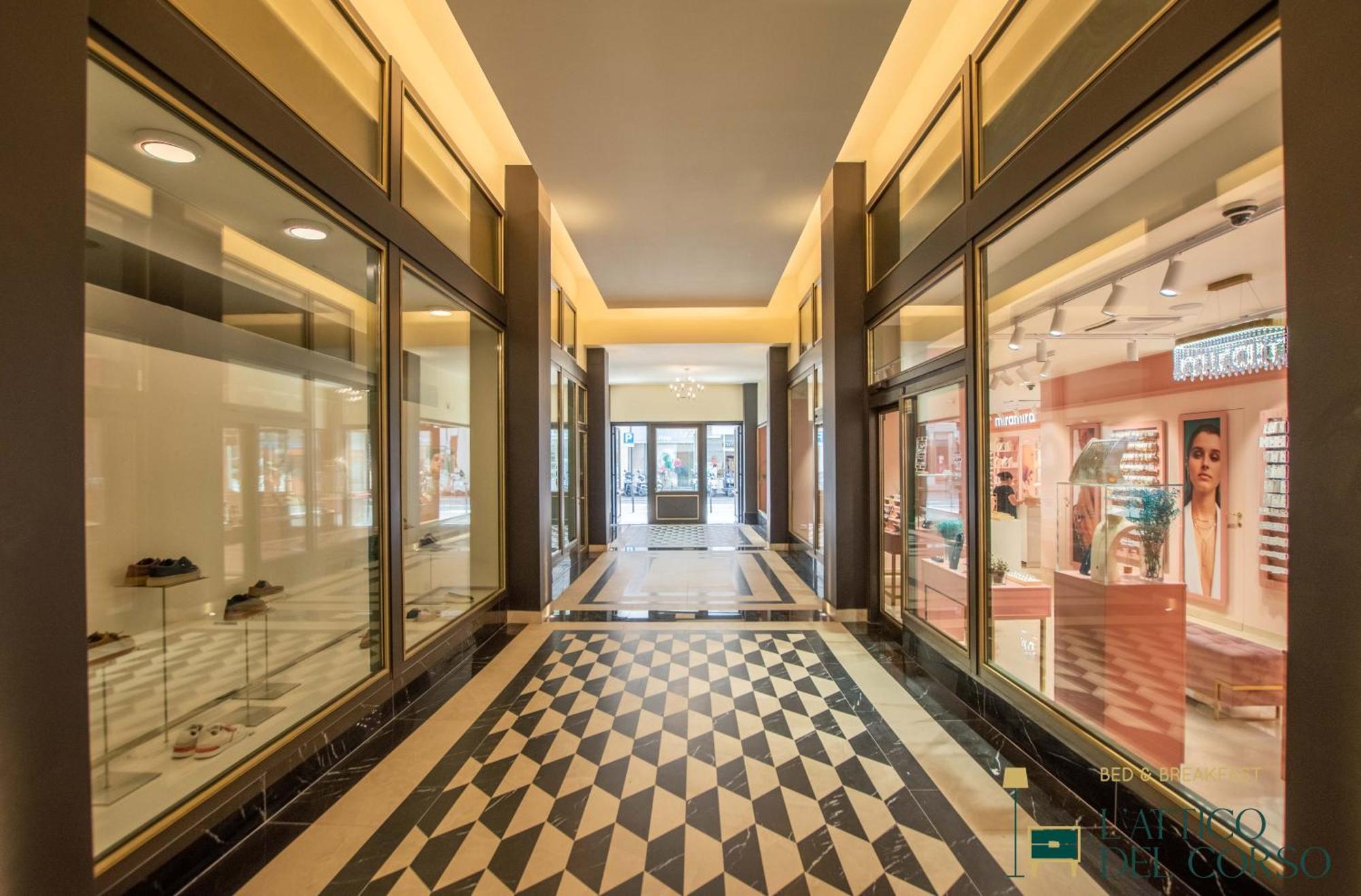 L'Attico Del Corso Apartment Triest Exterior foto